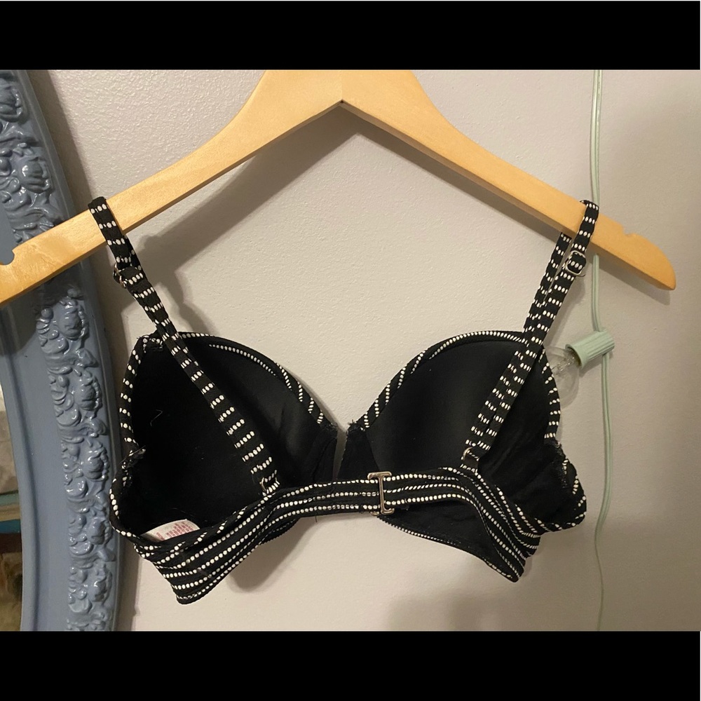 Bikini top! - Picture 2 of 2